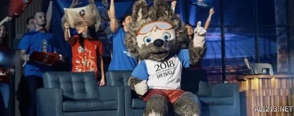 2018年世界杯吉祥物揭晓：它竟是这样的一只小狼！