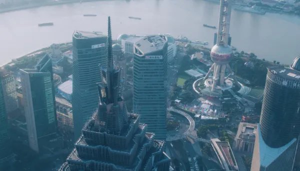 怎么评价《上海堡垒》这部电影？为什么豆瓣评分那么低？