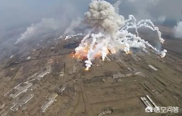 乌大型军火库就爆炸了