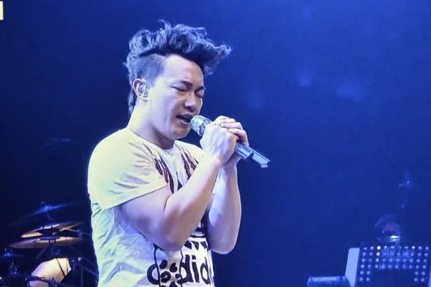 梁汉文十大经典歌曲排行榜：《七友》上榜，第二让人难忘