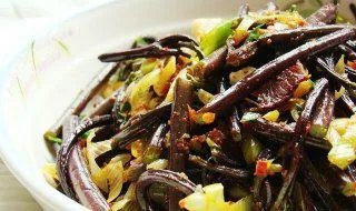 想去千岛湖旅游,但是不知道那里有什么好吃的,能介绍下吗?