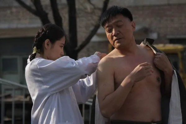 人是铁饭是钢影评