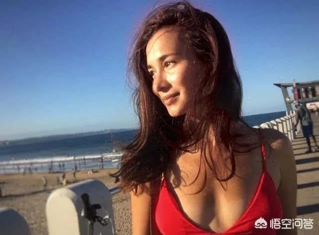 韩庚卢靖姗公开恋情，卢靖姗这种混血的五官对男生来说有不可抗拒的吸引力么？