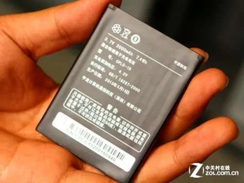 入门机也有5英寸屏+双卡 酷派5879评测