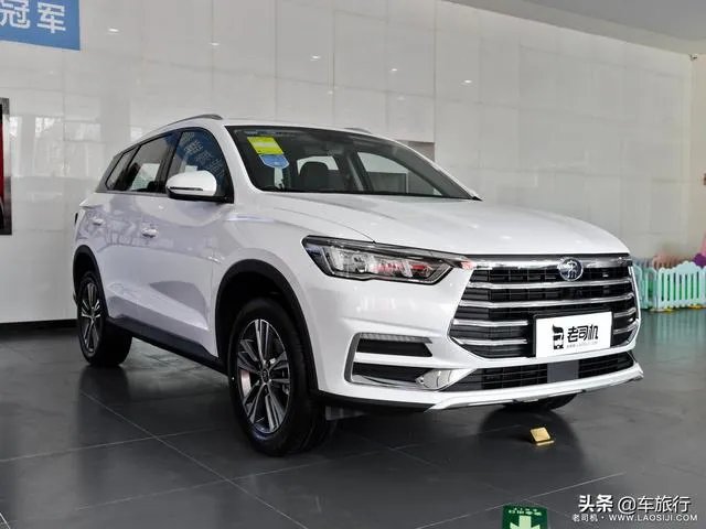 10万买什么车，内饰要好看？