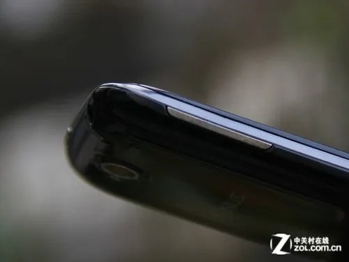 大容量电池+流线外观 VINUS VS8000评测