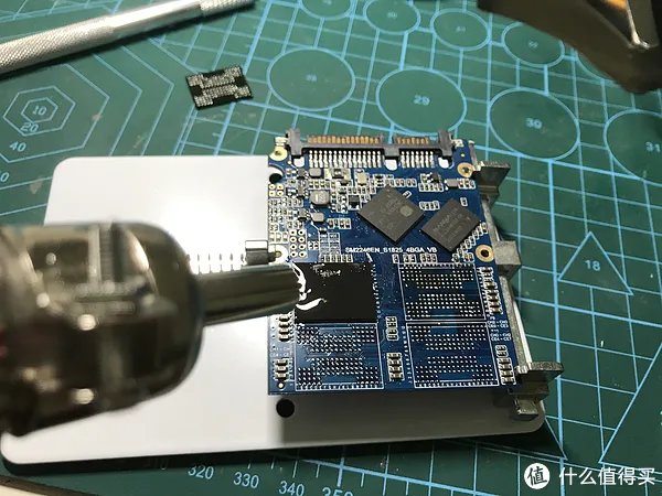 废弃固态硬盘千万不要丢,简单几步操作改成U盘来使用