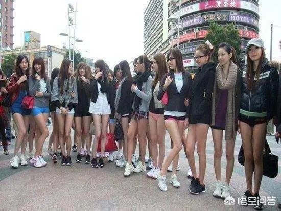 你怎么看“不穿裤子搭地铁“这种活动?