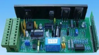 贴片LED是贴于线路板表面的吗？