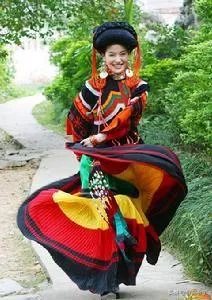 中国那个少数民族服装最好看