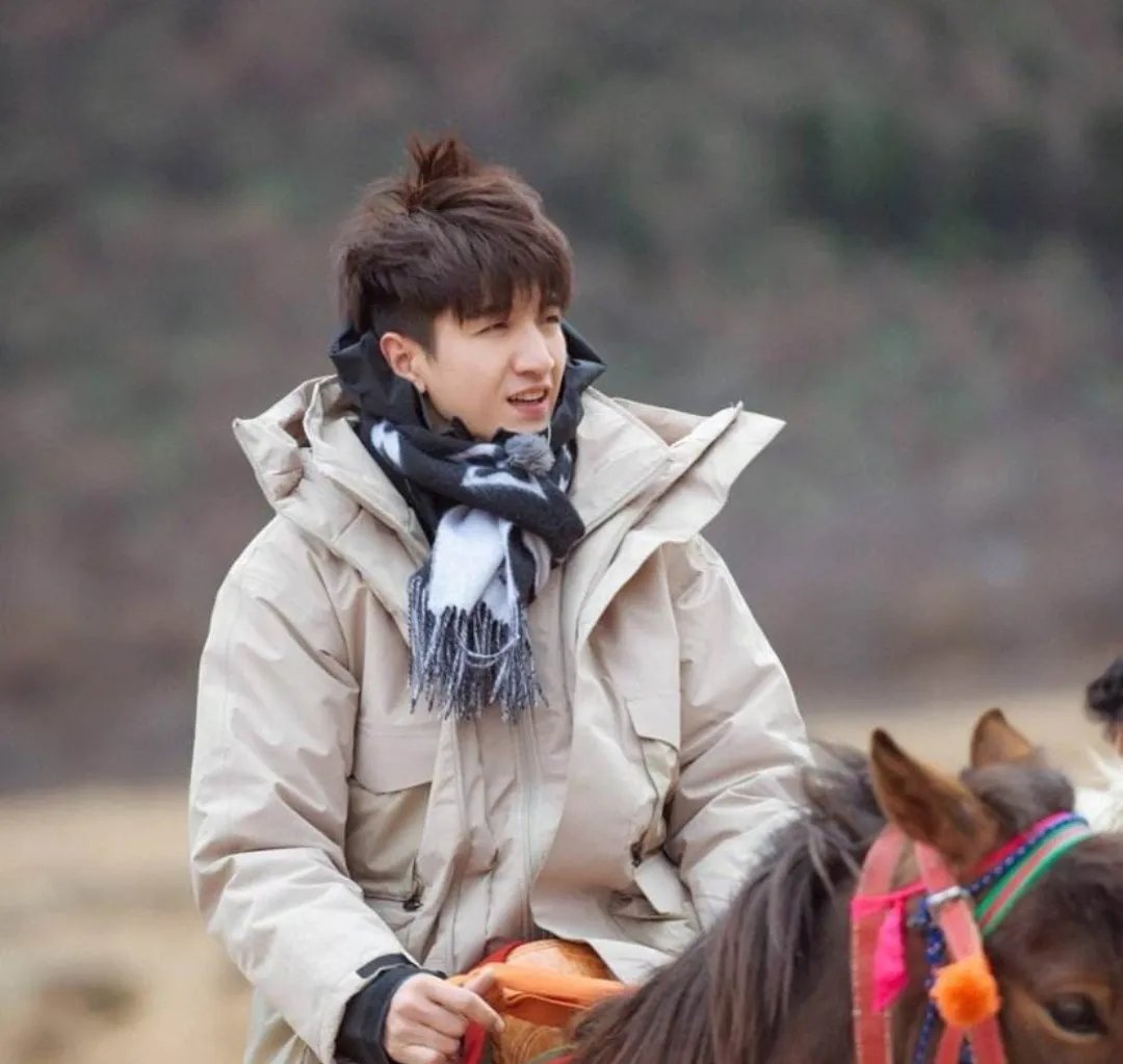 金瀚张芷溪承认了恋情，这会对两人的艺人生涯有影响吗？