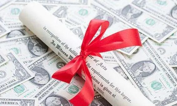 美国政府为什么会同意撤销留学生签证新规？