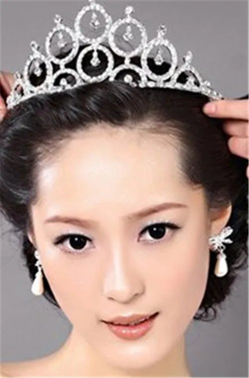 新娘盘发化妆步骤 2017新娘化妆技巧大全