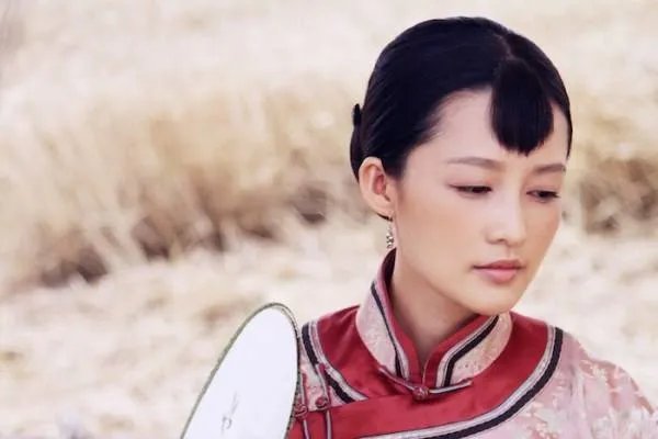 李沁演过很多戏，而且演技也不错，可是为什么她总是火不起来？