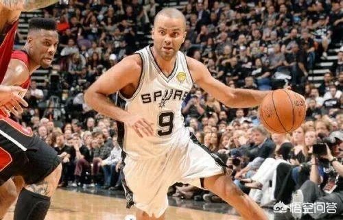 帕克退役了，马刺会不会效仿凯尔特人一天签回皮尔斯的做法，让帕克在马刺退役？