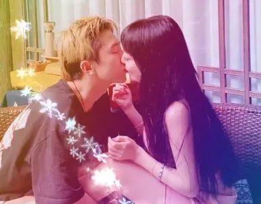 郭美美公开与男友接吻照，并自曝被男友宠的一塌糊涂，这次是炫男友吗？