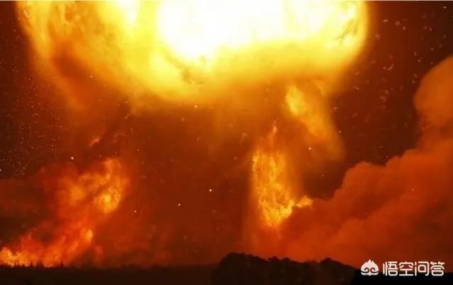 乌大型军火库就爆炸了