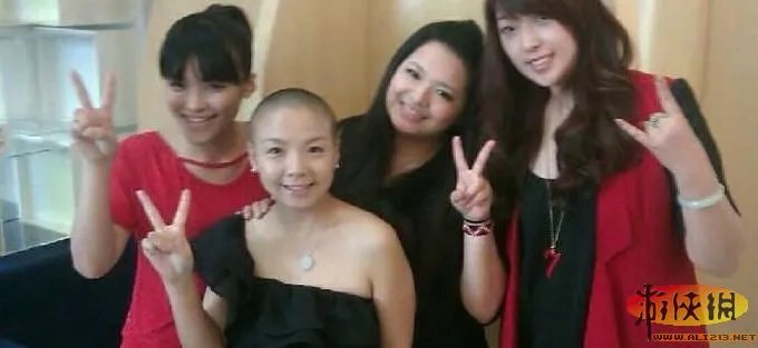 中国好声音“师太”王韵壹 美艳长发旧照曝光