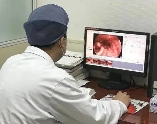 六旬教授喝秋天第一杯奶茶进医院