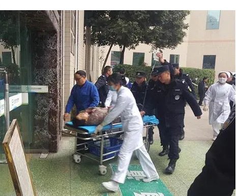 四川一酒楼发生疑似食物中毒事件多少人中毒了？