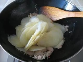 土豆片炒肉