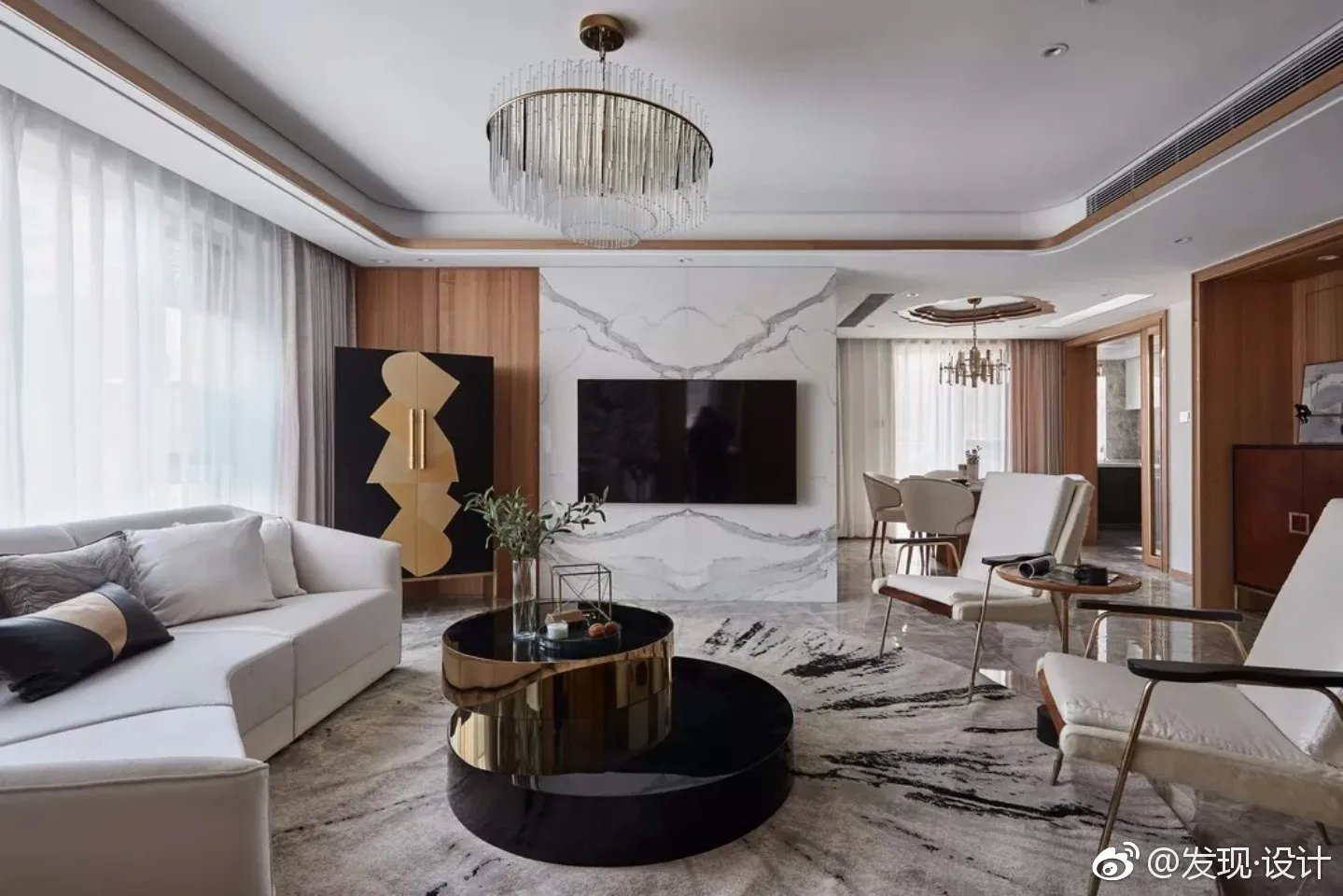 “自然”与“华丽”的和谐共存，在这个空间碰撞出了一种精致的美...
