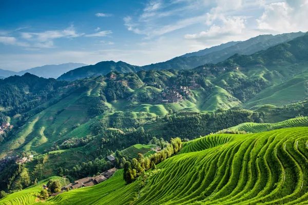 广西哪些旅游景点好玩 广西必去的景点排名