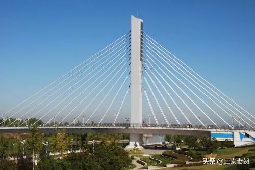 虎门大桥异常抖动，设计有问题，还是风有问题？