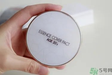 age20s粉底好还是赫拉气垫好?