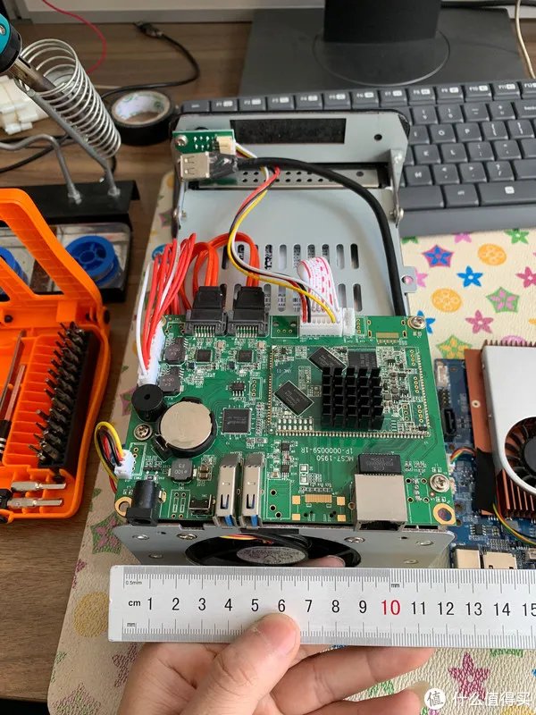 矿难捡垃圾之“星际魔盒”魔改黑群晖、win10系统