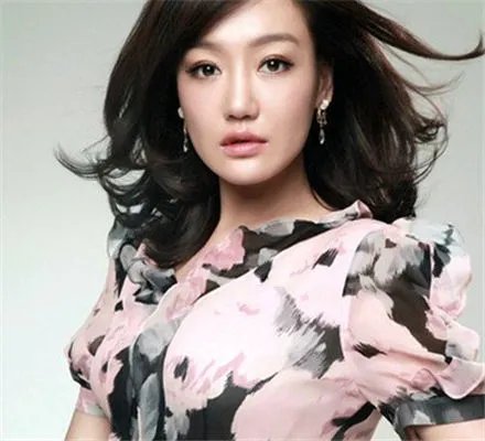 薛佳凝老公樊兵照片见过吗？ 网传其老公真相大揭秘