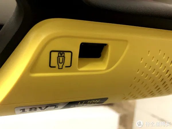 无线吸尘器入门好选择 500块买个德国的吸尘器的优缺点 KARCHER