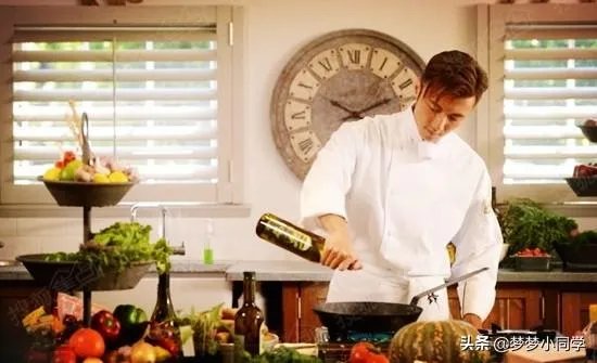 十二道锋味主题曲？