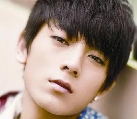 陈翔小时候的照片欣赏 其是快乐男声全国五强选手