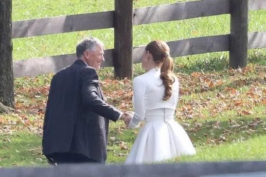 比尔盖茨女儿奢华婚礼,在婚礼场地的布置花费了多少?