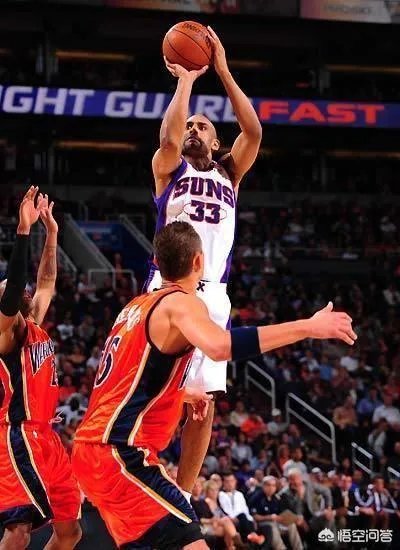 两届MVP得主纳什入选2018NBA名人堂,只有一个一阵的希尔为何也能跟着入选?你怎么看?