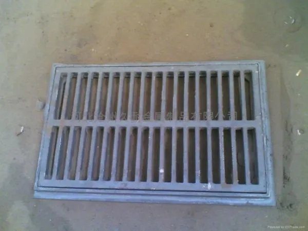 市政工程中偏沟式雨水口平箅式的区别是什么。