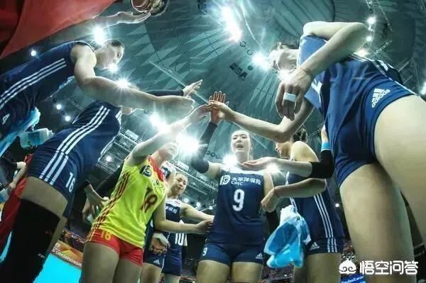 世锦赛三四名决赛中国女排3-0完胜荷兰以季军收官,如何评价队员们这场比赛的表现?