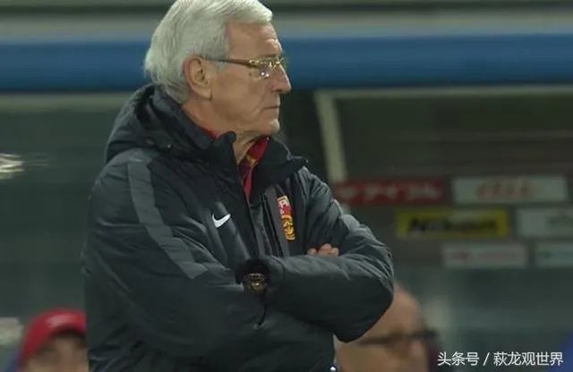 韦世豪为国足闪电破门，却被换下，里皮葫芦里卖的是什么药？