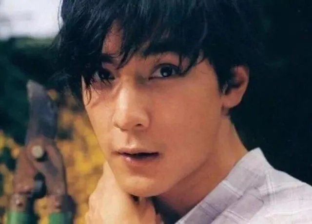 年近40的李栋旭,让人起鸡皮疙瘩的魔鬼身材,你爱了吗?