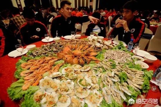 昔日十连冠的辽足欠薪七个月，老板要撤资，这支代表中国足球一段辉煌的球队会解散吗？