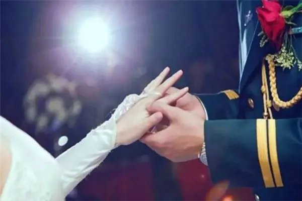 十部必看军婚小说：狐狸的秘密上榜，它被改编为电视剧