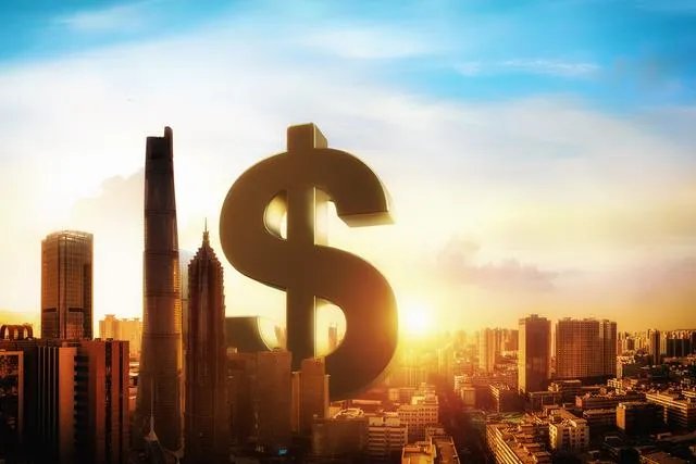 李嘉诚又出手甩卖了！六年来的疯狂抛售，暗示今明两年能否买房