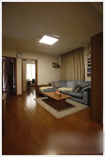 当爱已成往事 落寞男人晒晒68平没有新娘的婚房