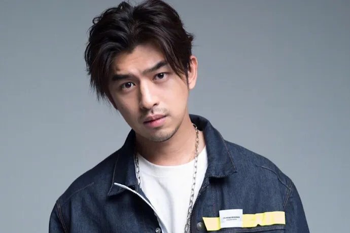 郭碧婷初恋男友疑似陈柏霖，陈柏霖与向佐谁和郭碧婷更配？