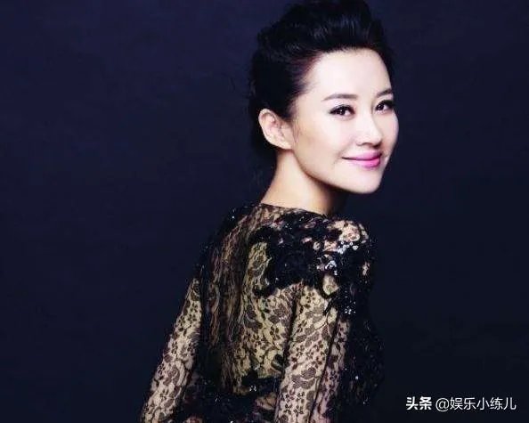 中国最迷人酒窝美女许晴，有过一位亿万富翁男友后，为何从此单着？