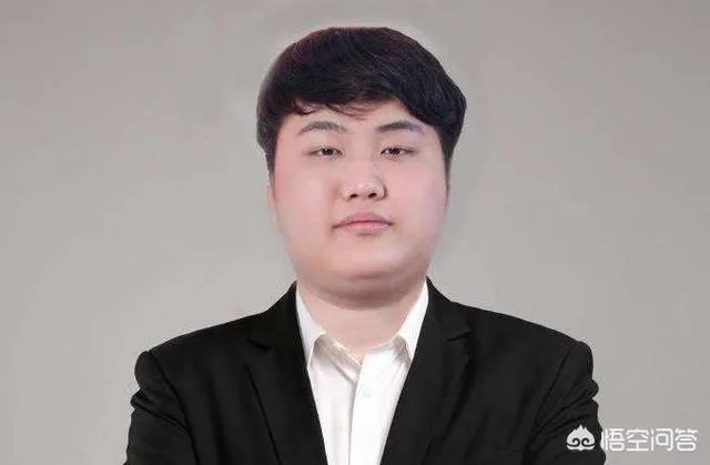 山泥若赛前预测称“TOP输掉比赛就直播吃翔”,最终惨遭打脸,你怎么看?