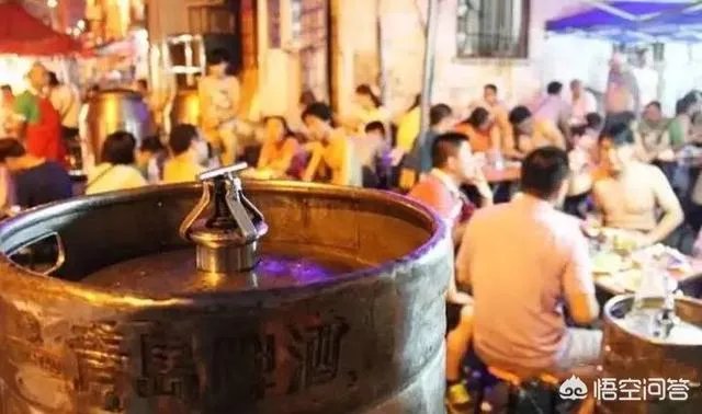 华润雪花、青岛啤酒集体宣布涨价，3块钱一瓶啤酒的时代再见了，你怎么看？