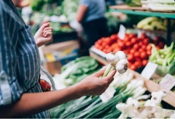 饿了么下载量反超美团，这是良性还是恶性竞争？