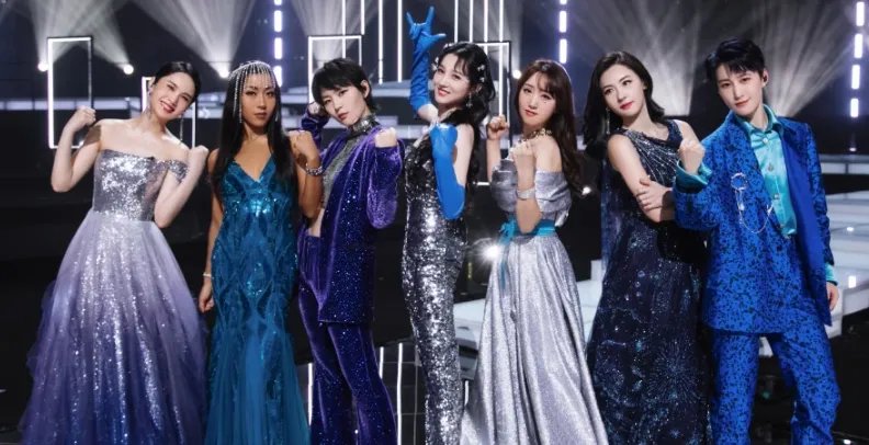 杨丞琳成团发言尴尬了4位姐姐，万茜偷笑，杨丞琳说了什么？